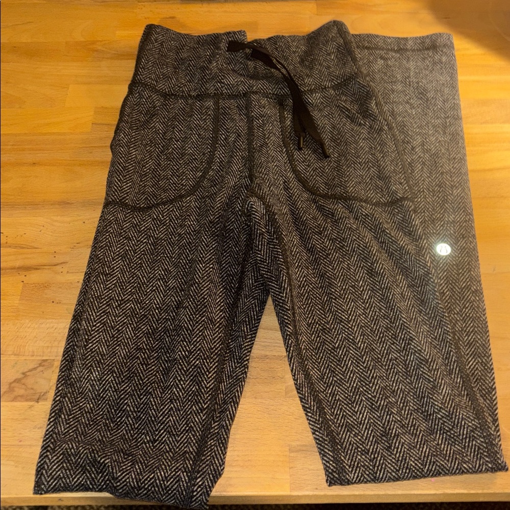 lululemon athletica Black and Gray Herringbone Leggings